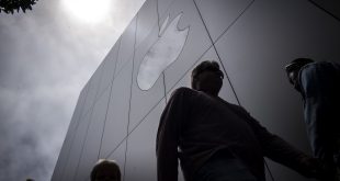 pedestrians walk past an apple inc store in san francisco california u s on thursday august 2 2018 apple inc shares climbed 3 percent on thursday pushing it above 1 trillion in market capitalizati 310x165 - اتهام کمپانی اپل به جاسوسی علیه یکی از مدیران